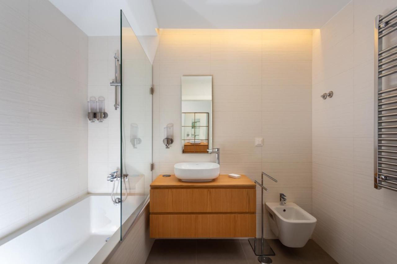Stupendo-Three Rooms-Suite With Terrace -Center -Air Conditioning-Free Park Lisbon Exterior photo